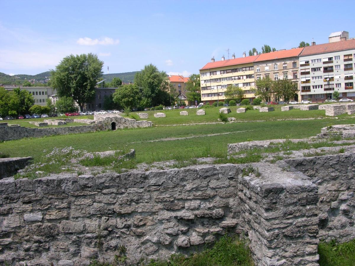 Cosy Apartment, Good Location, Cheap Parking In 50m Apartman Budapest