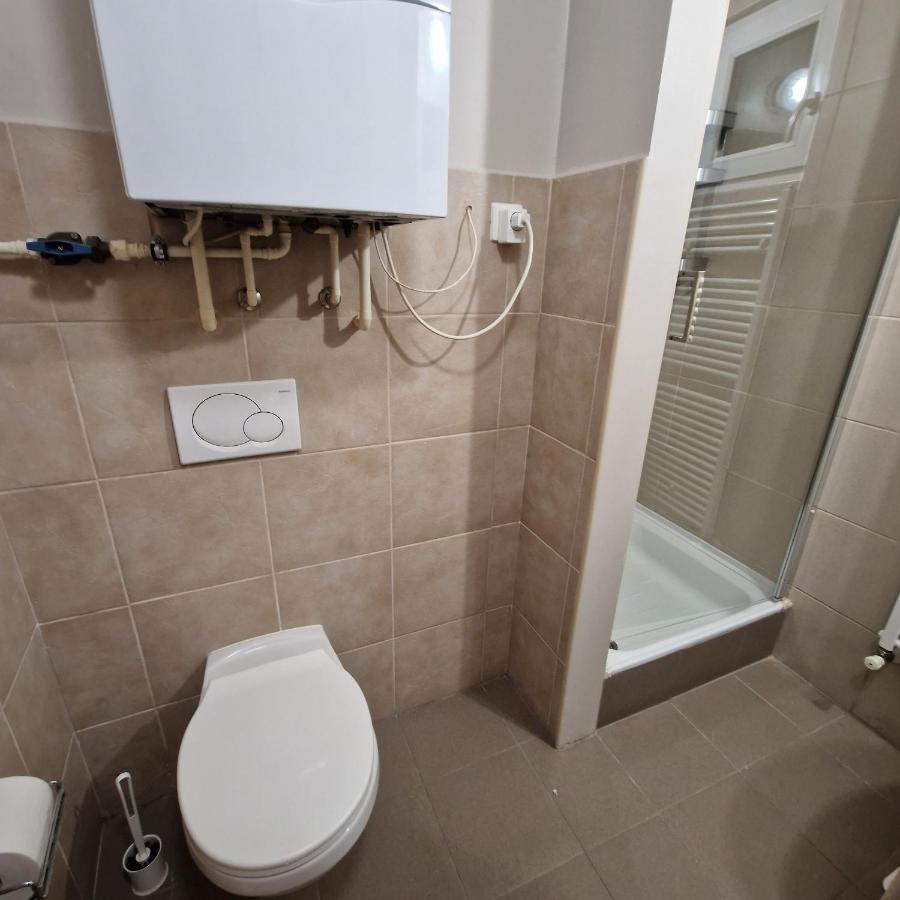 Apartman Cosy Apartment, Good Location, Cheap Parking In 50m